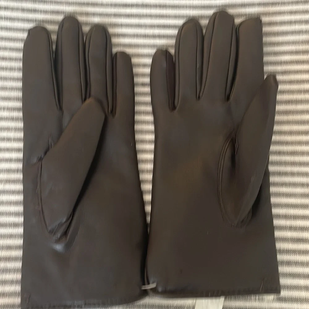 Rabbit lined gloves - Picture 3 of 4
